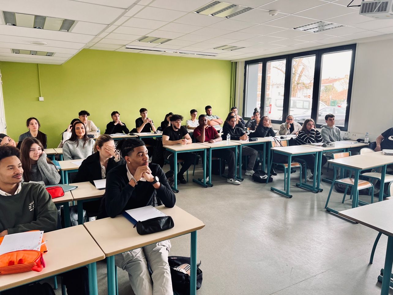 Classe des BTS NDCR1 du lycée Victor Louis, promotion 2025